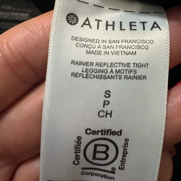 Athleta Rainier Reflective Tights Black Camouflage with Zipper Pockets. - Picture 8 of 16